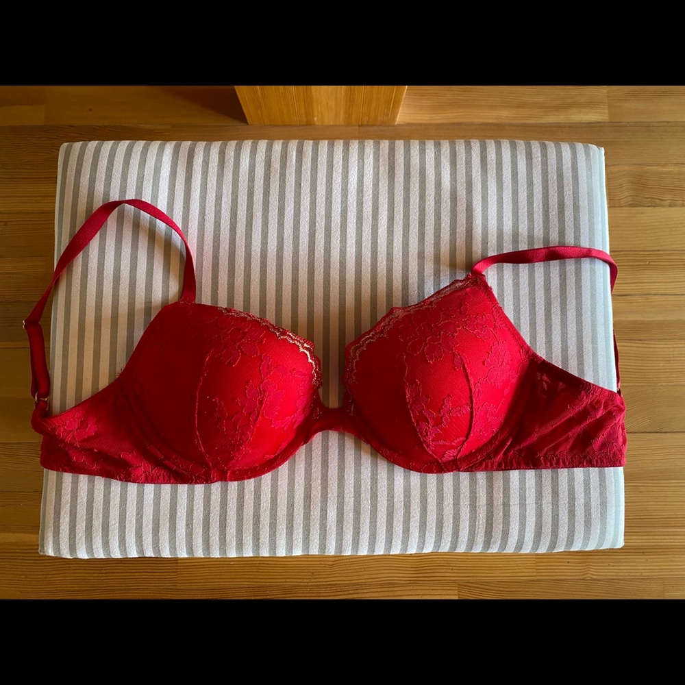 Victoria’s Secret bra